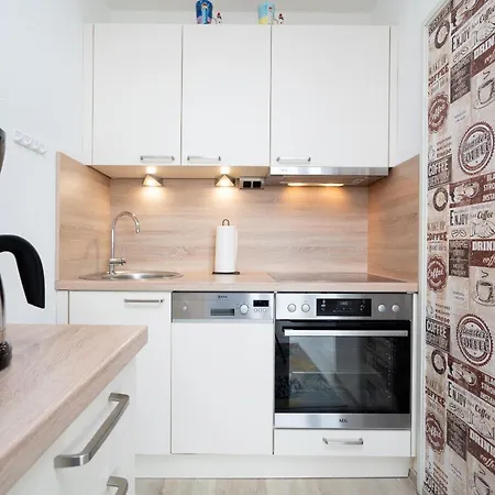 App 444 - Strandlage 公寓 *